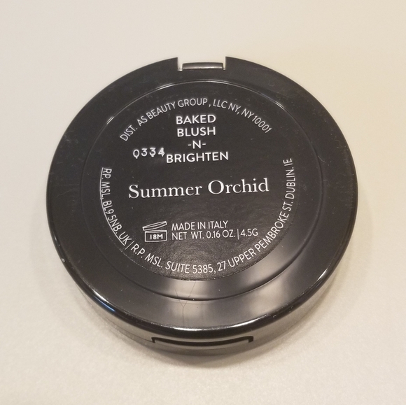 🦋 Laura Geller Baked Blush-N-Brighten Marbleized Blush (in Summer Orchid) - Picture 4 of 11